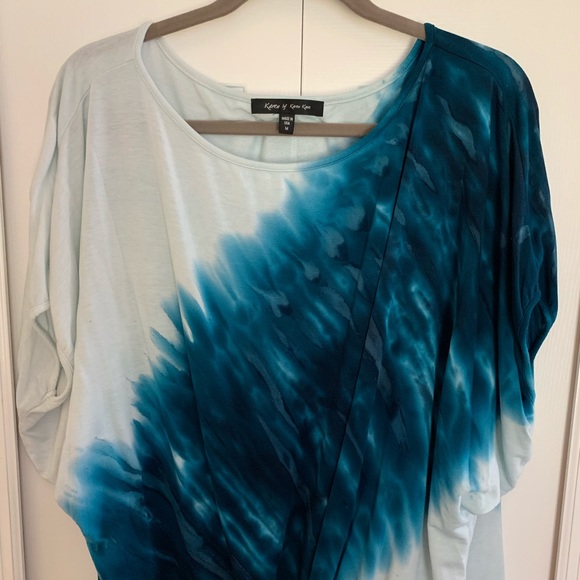 Gorgeous Top - Picture 3 of 3